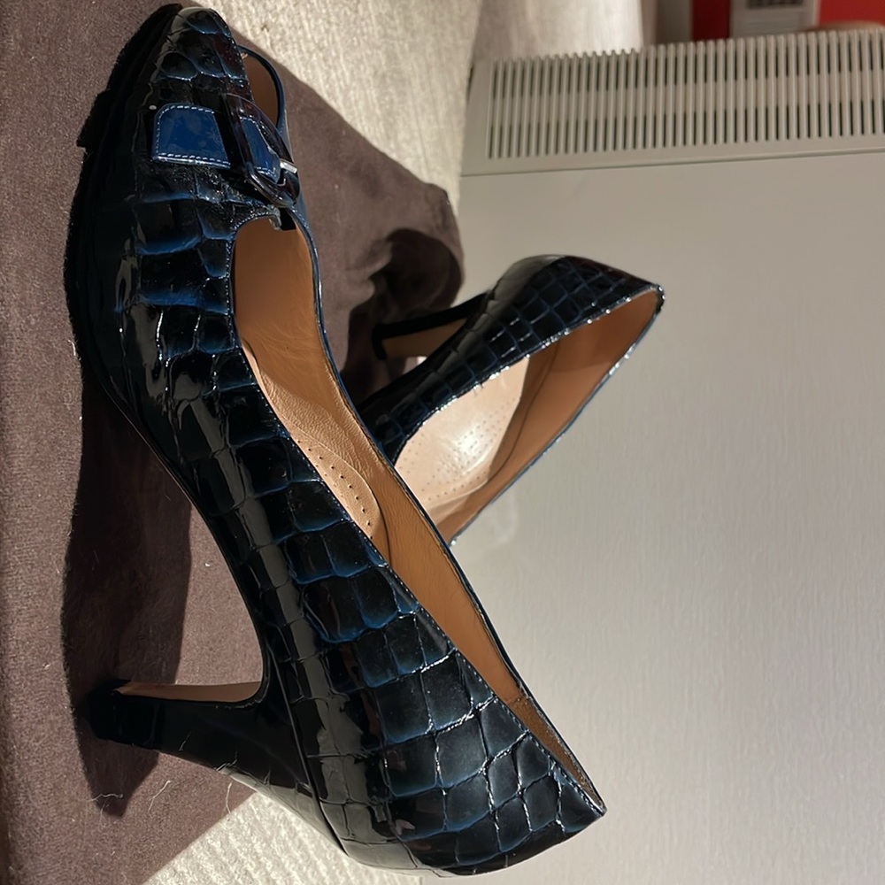 Italian made pump - Picture 2 of 4